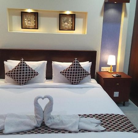 Rouba Residency Hotel Ponnani Екстер'єр фото