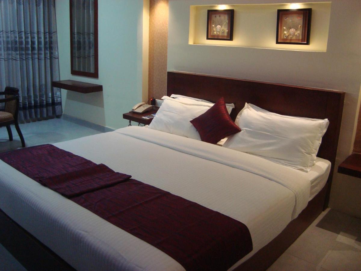 Rouba Residency Hotel Ponnani Екстер'єр фото